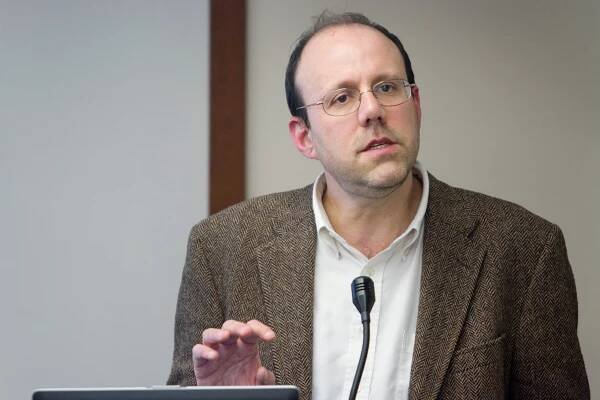 Michael Kremer wins Nobel in economics