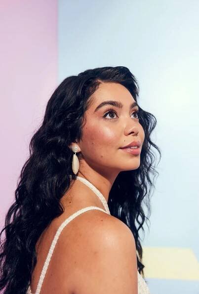 Auli'i Cravalho at an event for Odvážná Vaiana 2 (2024)