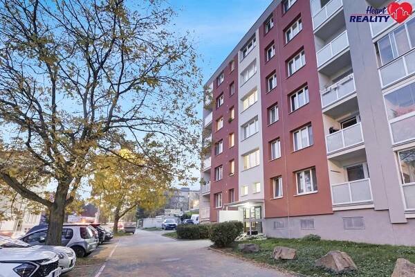 Prodej bytu 3+1, 72m2, s balkonem, 2 999 999 Kč
