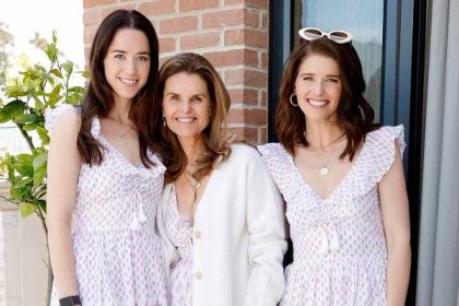 Maria Shriver and Daughters Christina and Katherine Schwarzenegger Wear Matching Dresses to L.A. Event