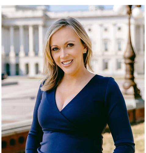 Liz Stewart is a premier event, portrait, and wedding photographer serving Washington, DC and Brooklyn, NY.