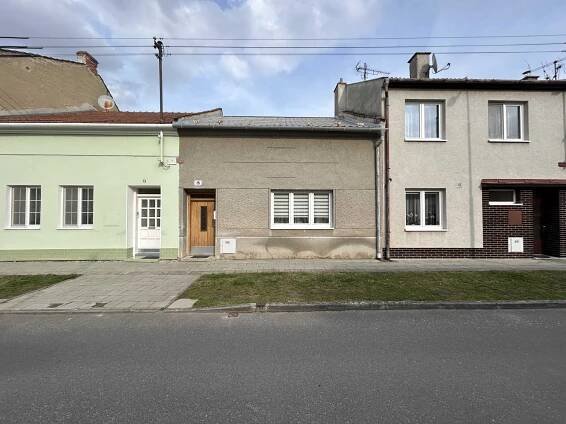 Prodej řadového RD, Prostějov-Vrahovice - PRODÁNO - Hana Pospíšilíková | Realitní makléř pro Prostějov a okolí 