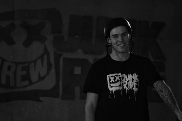 PETER NAHLIK - Welcome to Junkride Crew video + interview - JUNKRIDE Shop