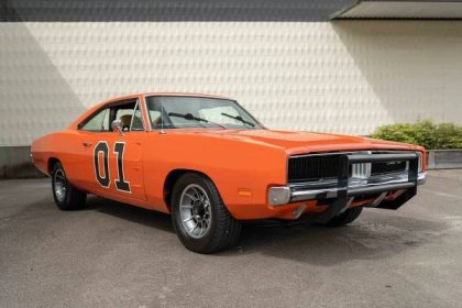 Dodge Charger - Muscle Car Club
