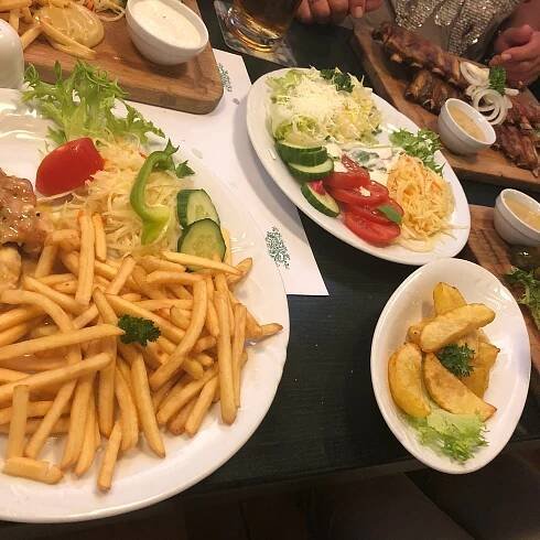 VINARNA U DRASNARU, Nove Mesto nad Metuji - Restaurant Reviews, Photos & Phone Number - Tripadvisor
