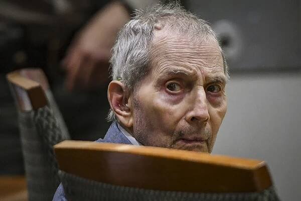 Real estate heir Robert Durst looks back during his murder trial.