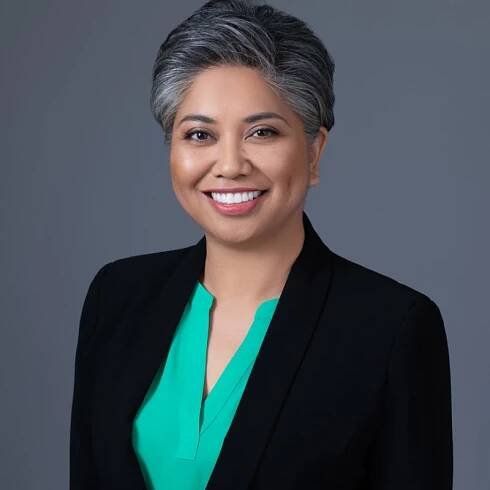 Tracy Wright Corvo Photography business headshots portraits - Honolulu, Hawaii