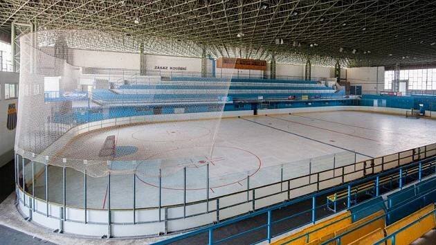 Sezona na zimní stadionu v Lovosicích skončila. Chlazení projde velkou opravou