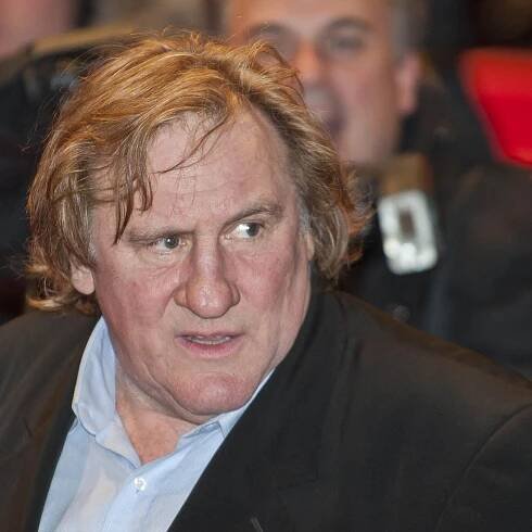 Gérard Depardieu je opět tajně v Praze: Česká přítelkyně, lákavé uzeniny i útěk před “francouzskými&...