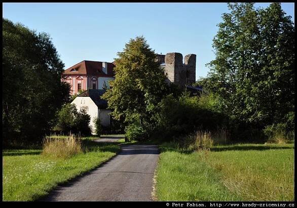 Dobrš – fotografie / hrady-zriceniny.cz