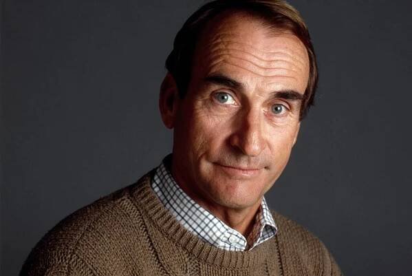 JAMES SIKKING as DOOGIE HOWSER, M.D. 