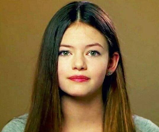 Mackenzie Foy Biography - Facts, Childhood, Family Life & Achievements