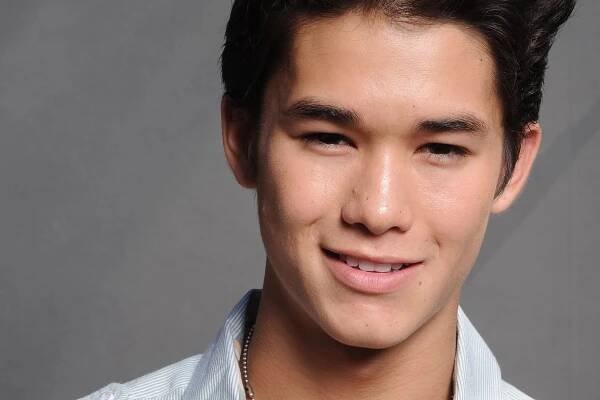 18-astonishing-facts-about-booboo-stewart