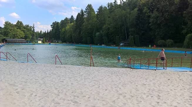 Město Bělá pod Bezdězem - městské koupaliště foto 3