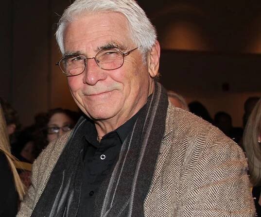 James Brolin Biography - Facts, Childhood, Family, Marriage & Love Life of Actor