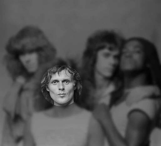 Michael Des Barres spotlight, photo of the full band