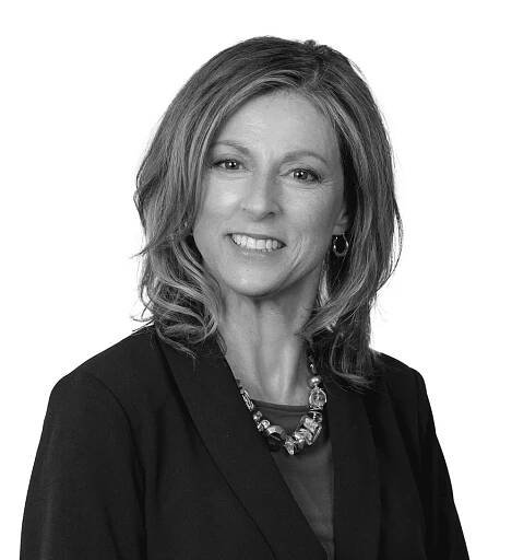 Diane Hoelzel