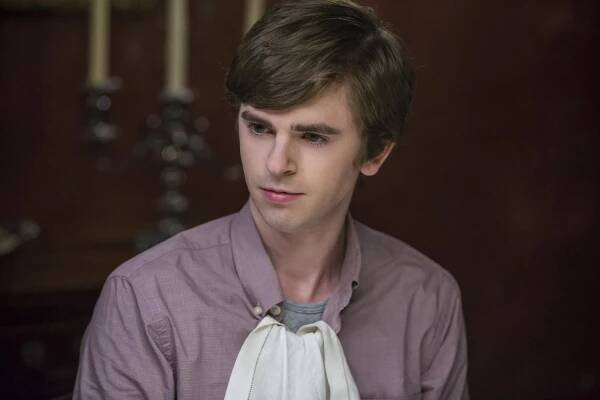 Batesův motel - Poslední večeře - Z filmu - Freddie Highmore