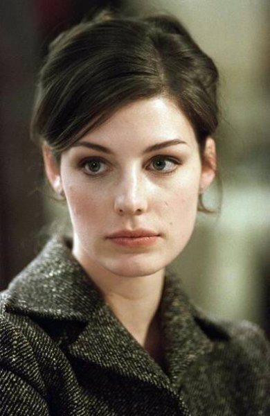 Miluj mě, prosím - Promo - Jessica Paré