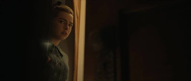 Monstrum - Příběh Eda Geina - Chůva - Z filmu - Addison Rae