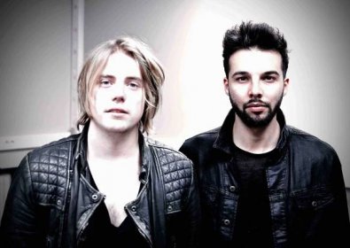 Meeting Nothing But Thieves "we hate when songs are all the same"