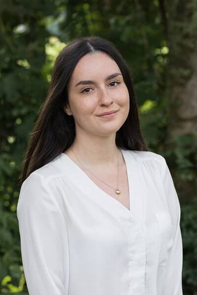 Denise Fähndrich Roswitha Dieringer Team der Naturbestattung GmbH