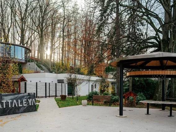 Resort Cattaleya