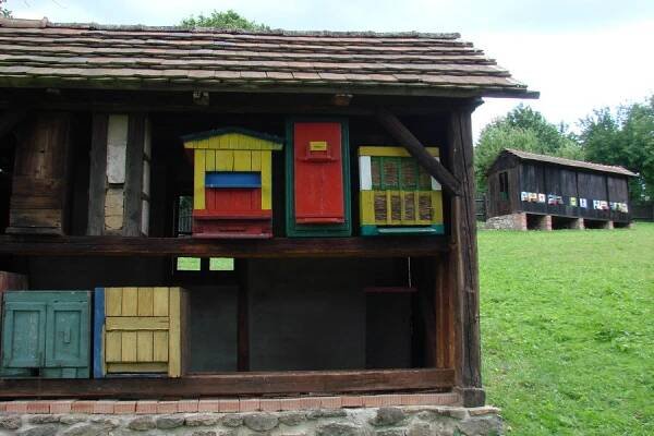 MOTOtrips - Skanzen Vysoký Chlumec 