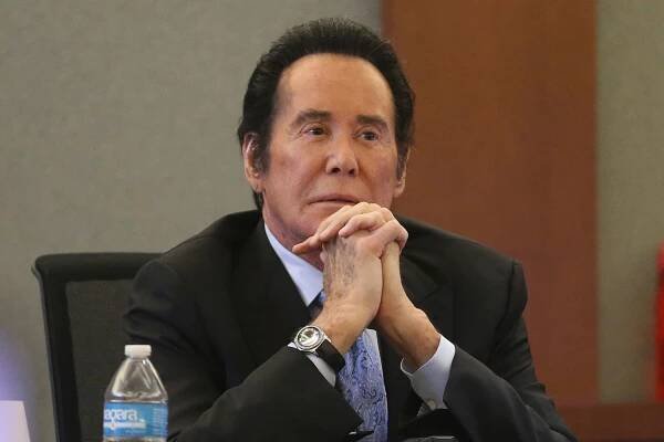 Wayne Newton Says He Fired a Pistol Shot as Burglars Fled His Home