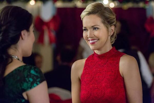 With Love, Christmas - Z filmu - Emilie Ullerup