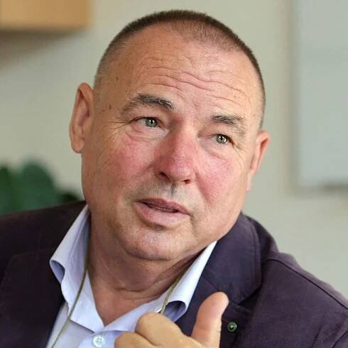 Pepin z Hané vyhrál první kolo. O Senát se utkají kamarádi Ošťádal a Zahradníček