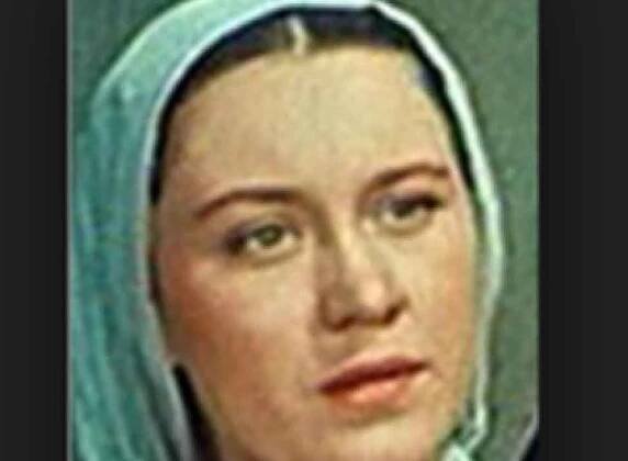 Ve věku 83 let ve čtvrtek po dlouhé těžké nemoci zemřela herečka a dabérka Eva Jiroušková. V