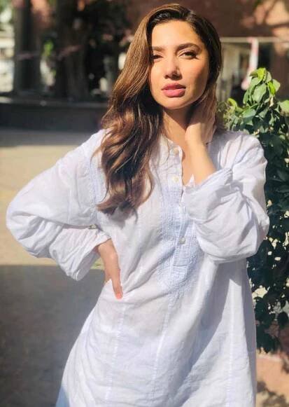 Mahira Khan white dress