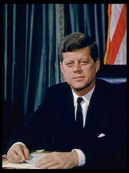 Foto k tématu John Fitzgerald Kennedy – stránka 9