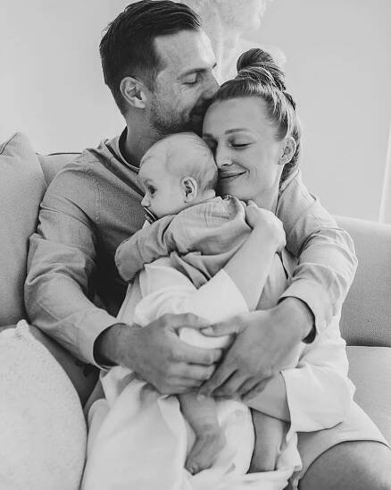 FOTO: Veronika Kašáková s partnerem Milanem a jejich synem Matyáškem. – stránka 56