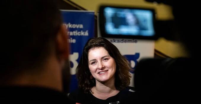 Spolupráce SOCDEM s komunistkou Konečnou? Maláčová kličkuje, straníci se obávají destrukce