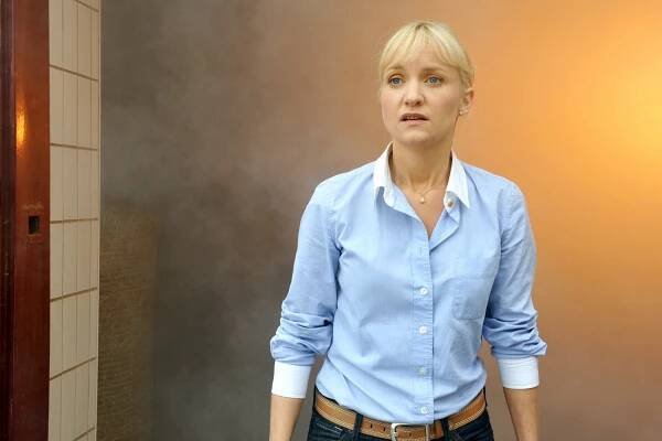 Das Glück dieser Erde - Veränderungen - Z filmu - Eva Herzig