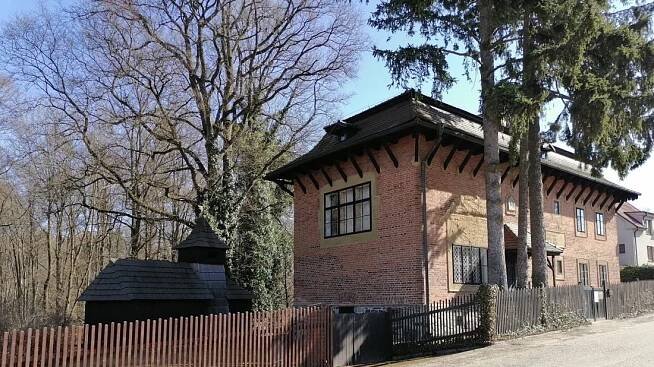 chynov_bilkova-vila-s-altanem_-bez-nutnosti-uvedeni-autora-728x409.jpg
