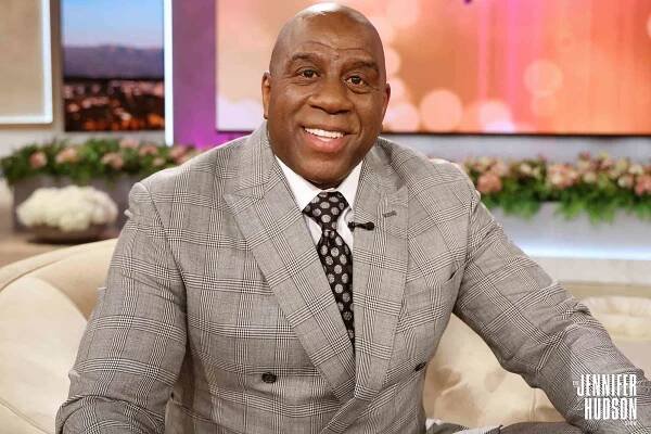 Magic Johnson Recalls Hanging Up on Michael Jackson and Hosting Prince's Pajama Party at His Movie Theater