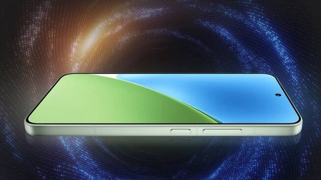Na telefonu běží nejnovější operační systém Android 15 s grafickou úplně novou verzí grafické nadstavby HyperOS 2.0