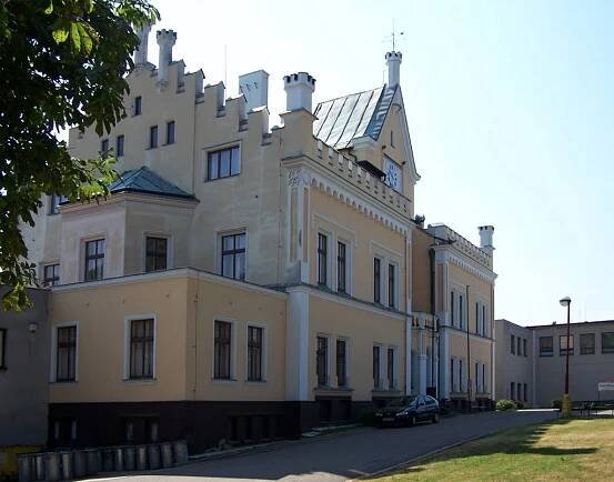 Zámek Hlušice