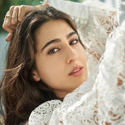 How to recreate Sara Ali Khan’s fresh-faced makeup look