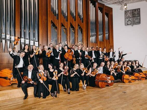 Komorní filharmonie a Konzervatoř v Pardubicích společně oslaví svá jubilea