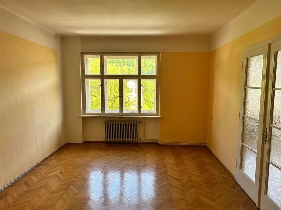 Byt 5+1 (140 m2) se společnou zahradou, Čsl. armády, Děčín I - Děčín
