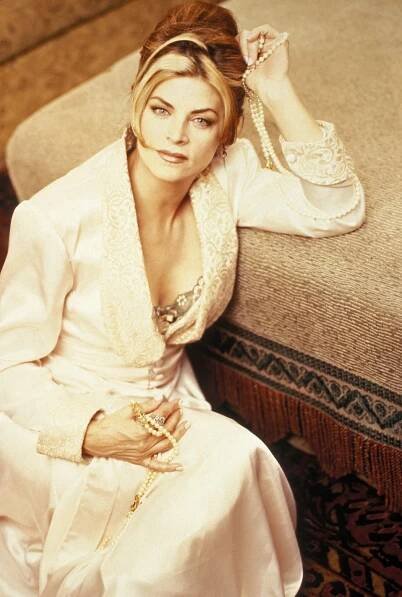 Kirstie Alley 1997 3