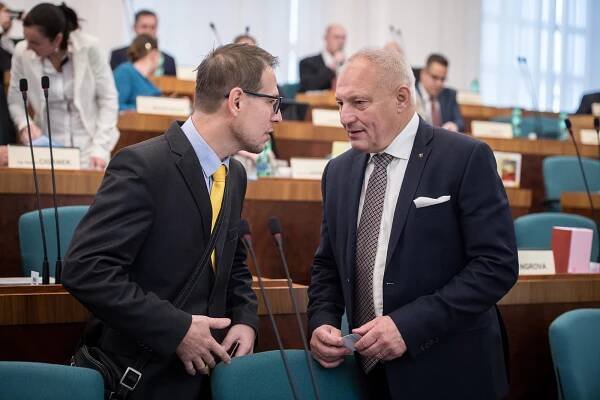 Macura primátorem! Na zastupitelstvu vjel Ostravak do Pirátů