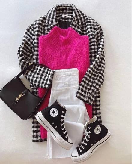 Pin by Suzette Richardson on Fashion in 2025 | Outfits invierno, Winter fashion outfits, Outfits with converse