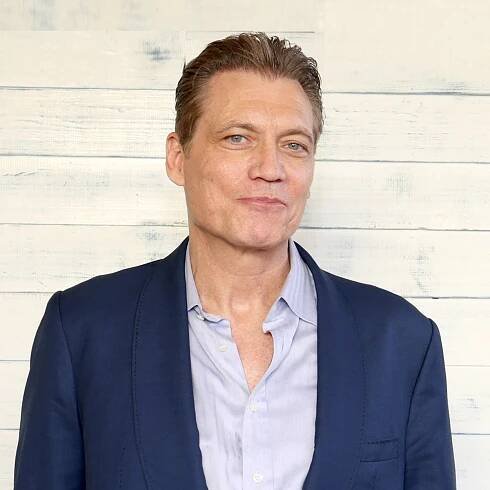 Holt McCallany on Mindhunter, David Fincher, and masculinity: ‘My mother would’ve berated me for trying to split the bill with a lady’