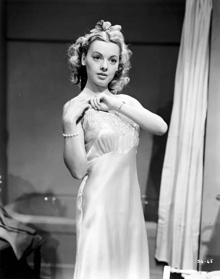 One Thrilling Night (1942)