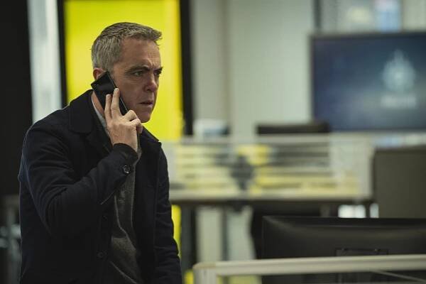 Drž se blízko - Epizoda 2 - Z filmu - James Nesbitt